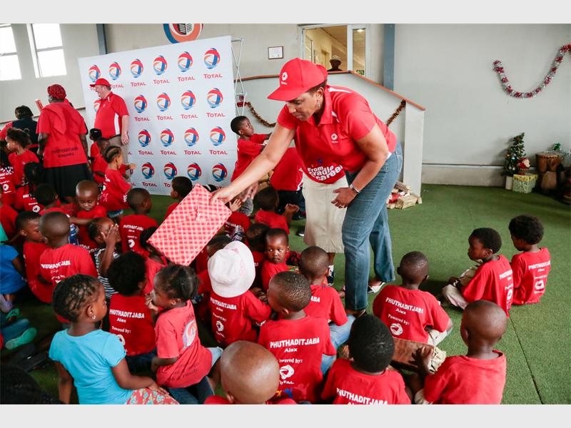 Total SA Puts Smiles On Little Faces This Festive Season Alex News